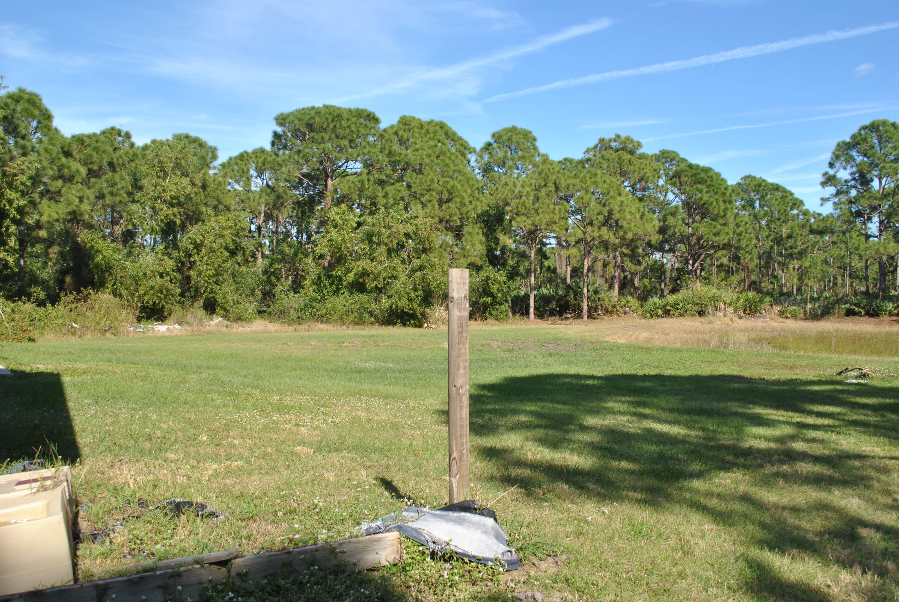 2439 Dyer Road Fort Pierce, FL 34952 - Photo 3 of 8 DSC_5714