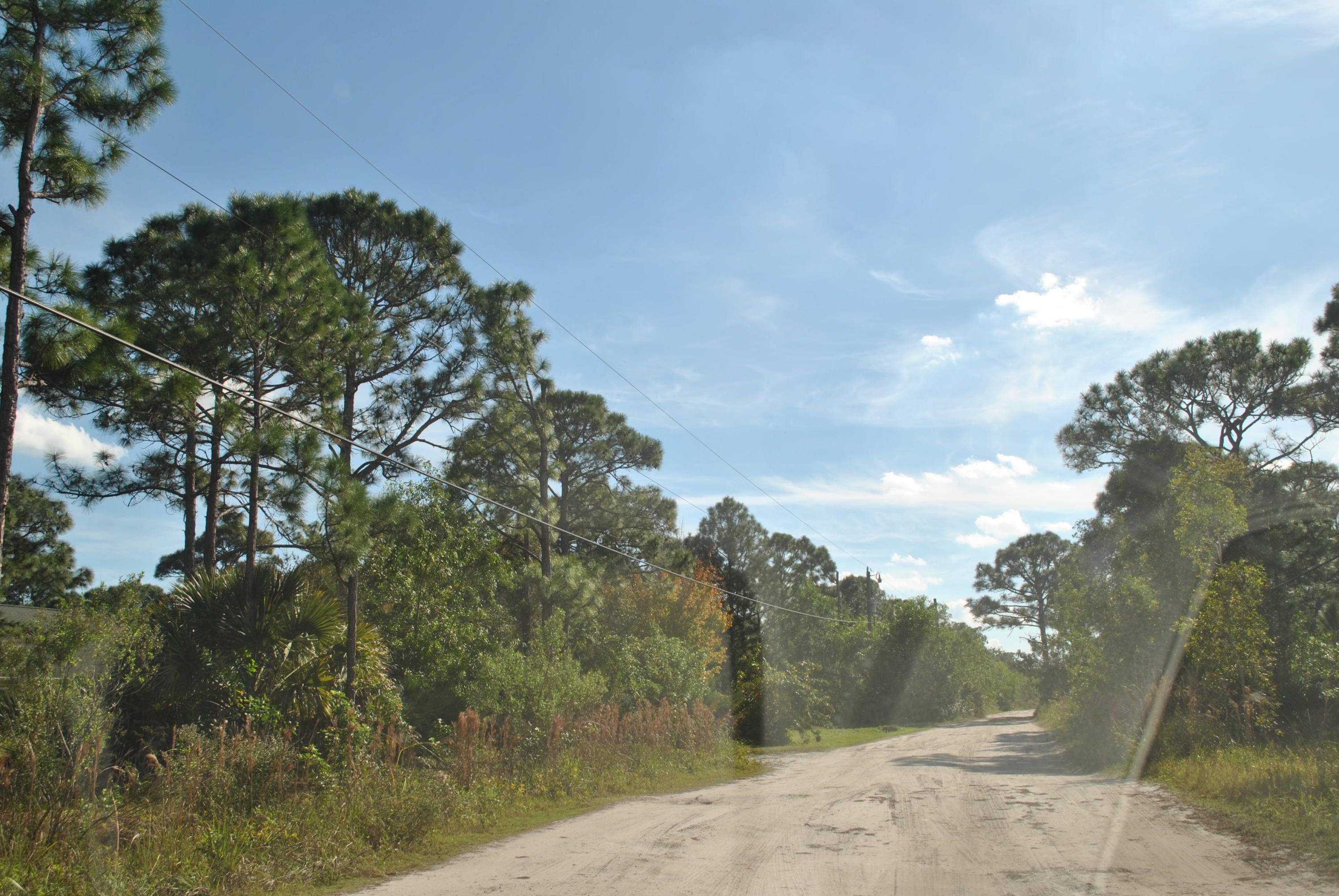 2439 Dyer Road Fort Pierce, FL 34952 - Photo 5 of 8 DSC_5708