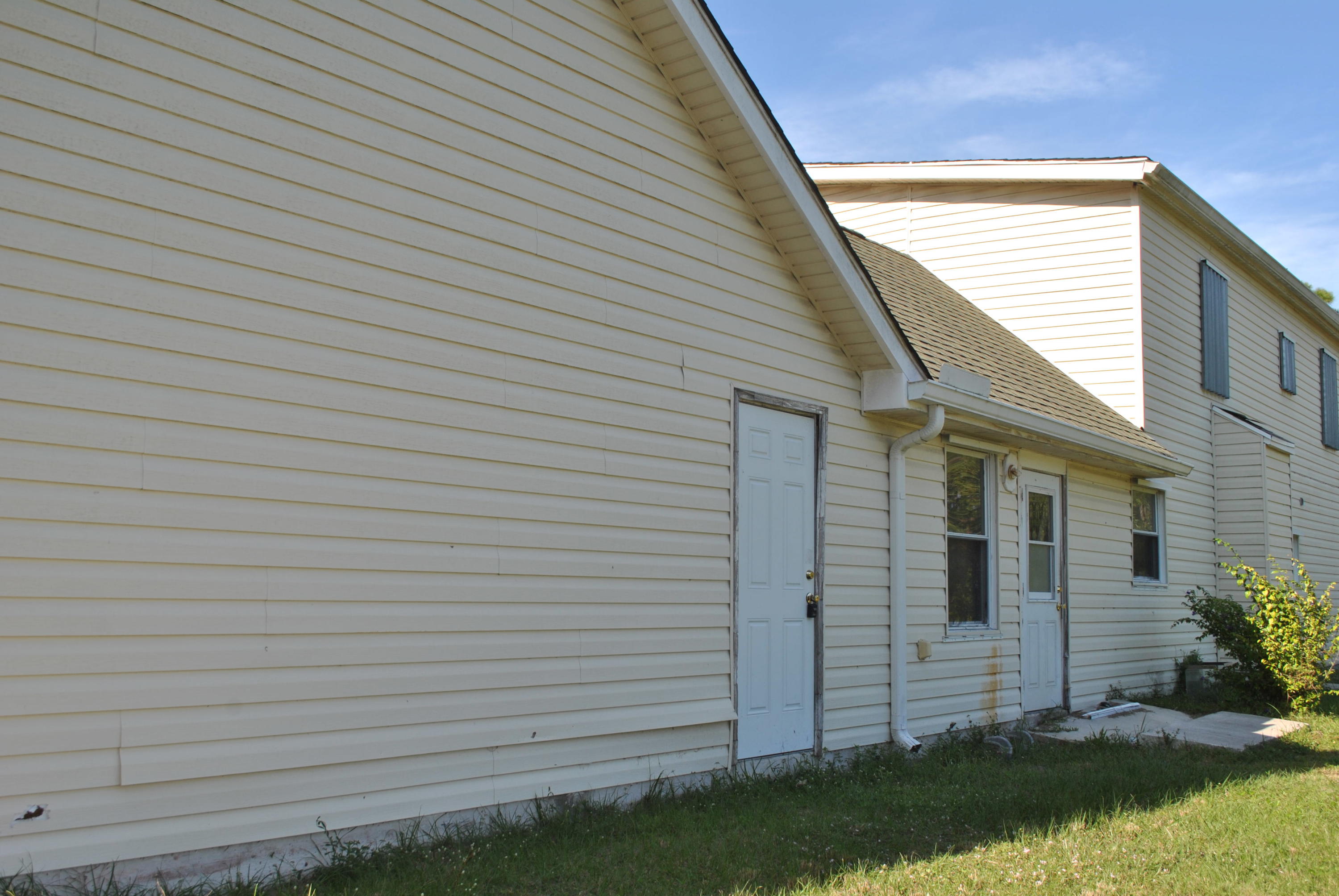 2439 Dyer Road Fort Pierce, FL 34952 - Photo 8 of 8 DSC_5715