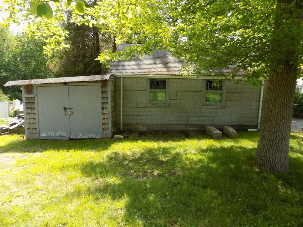 266 Alden Road Fairhaven, MA 02719 - Photo 36 of 38