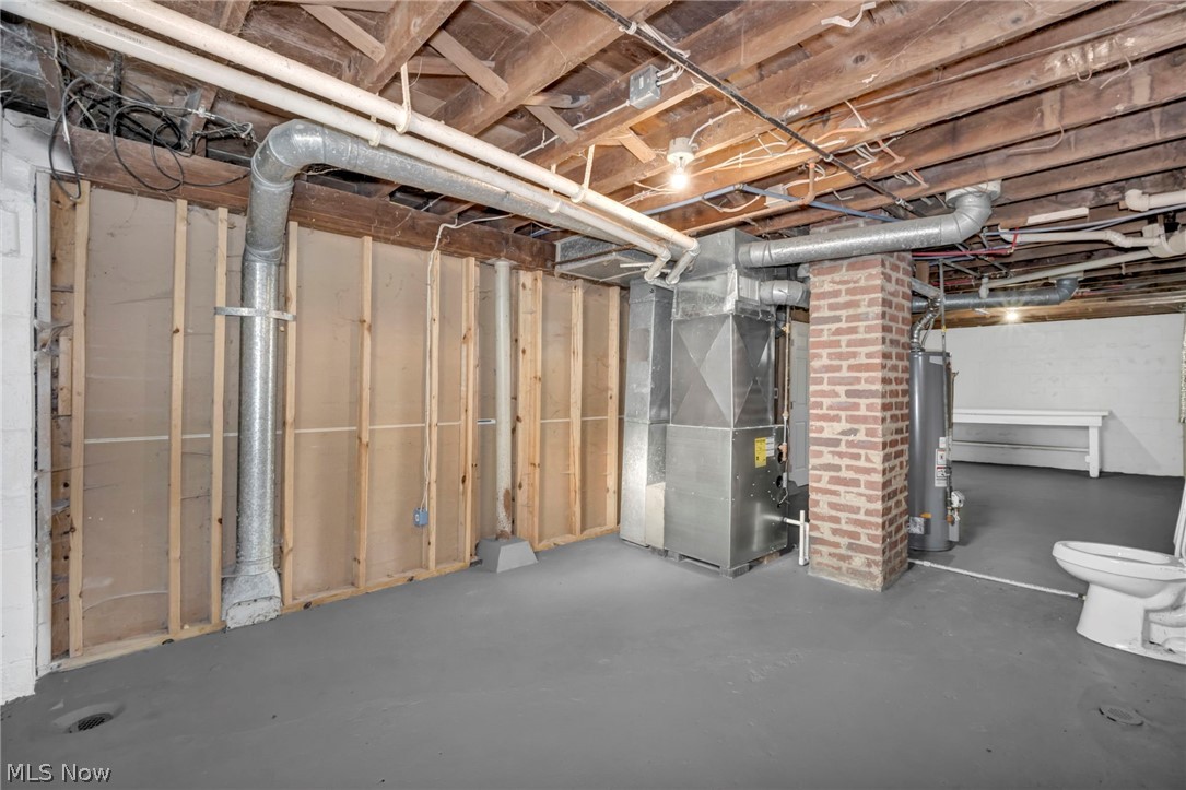 824 East Waterloo Road Akron, OH 44306 - Photo 27 of 33 Gallery Image 27