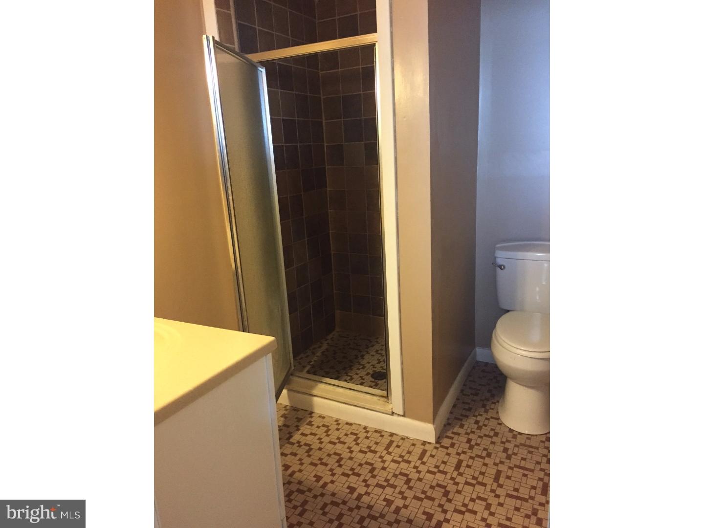3208 Kilburn Road Philadelphia, PA 19114 - Photo 8 of 17 Bathroom
