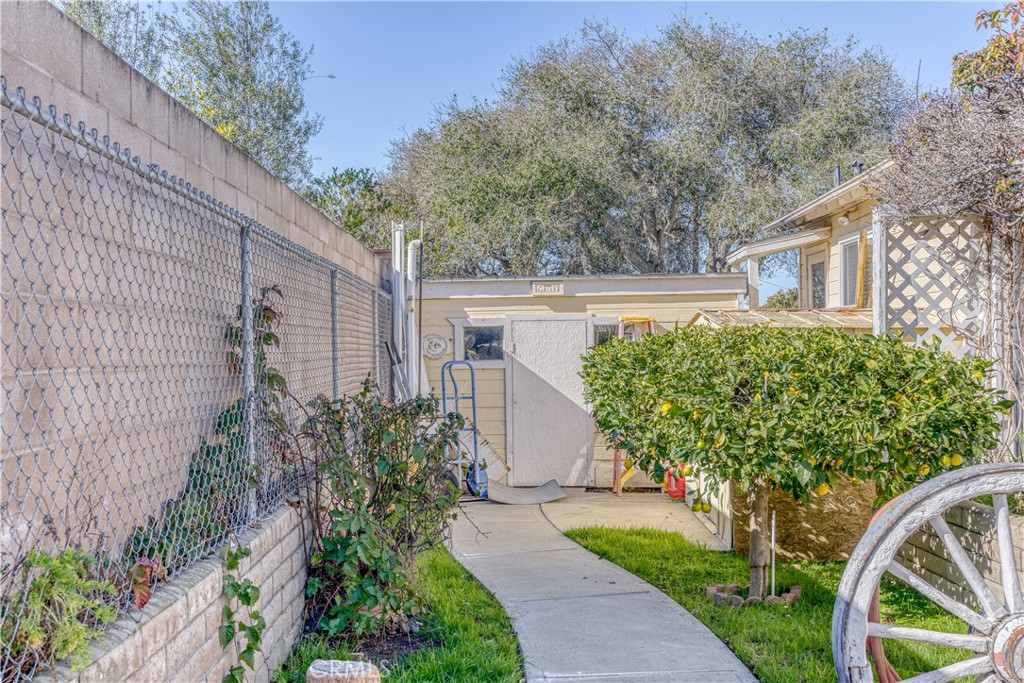 150 Pinal Avenue Santa Maria, CA 93455 - Photo 35 of 36 a front view of a house with garden