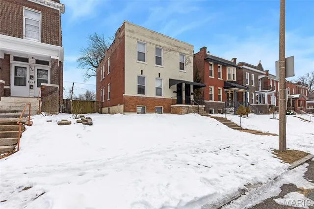 $240,000 | 738 Dover Place, St. Louis, MO 63111