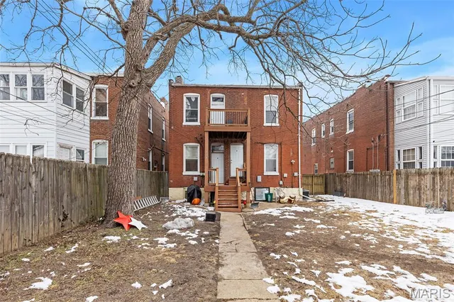 $240,000 | 738 Dover Place, St. Louis, MO 63111