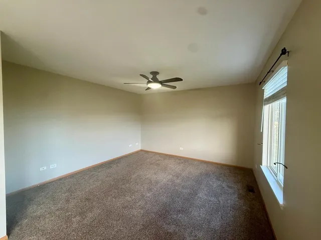 $3,000 | 2477 Smithfield Court, Aurora, IL 60503