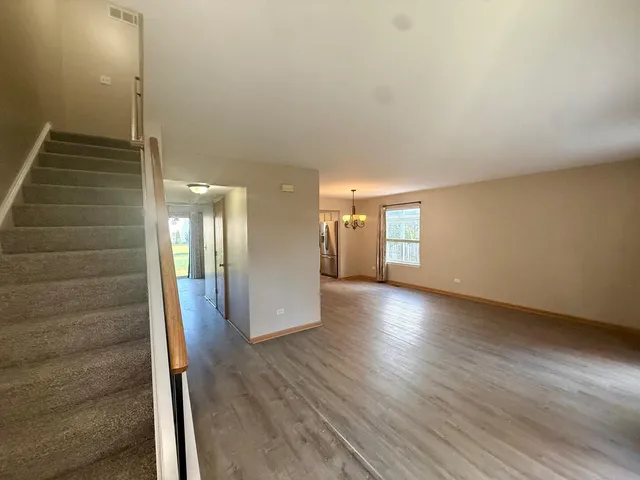 $3,000 | 2477 Smithfield Court, Aurora, IL 60503