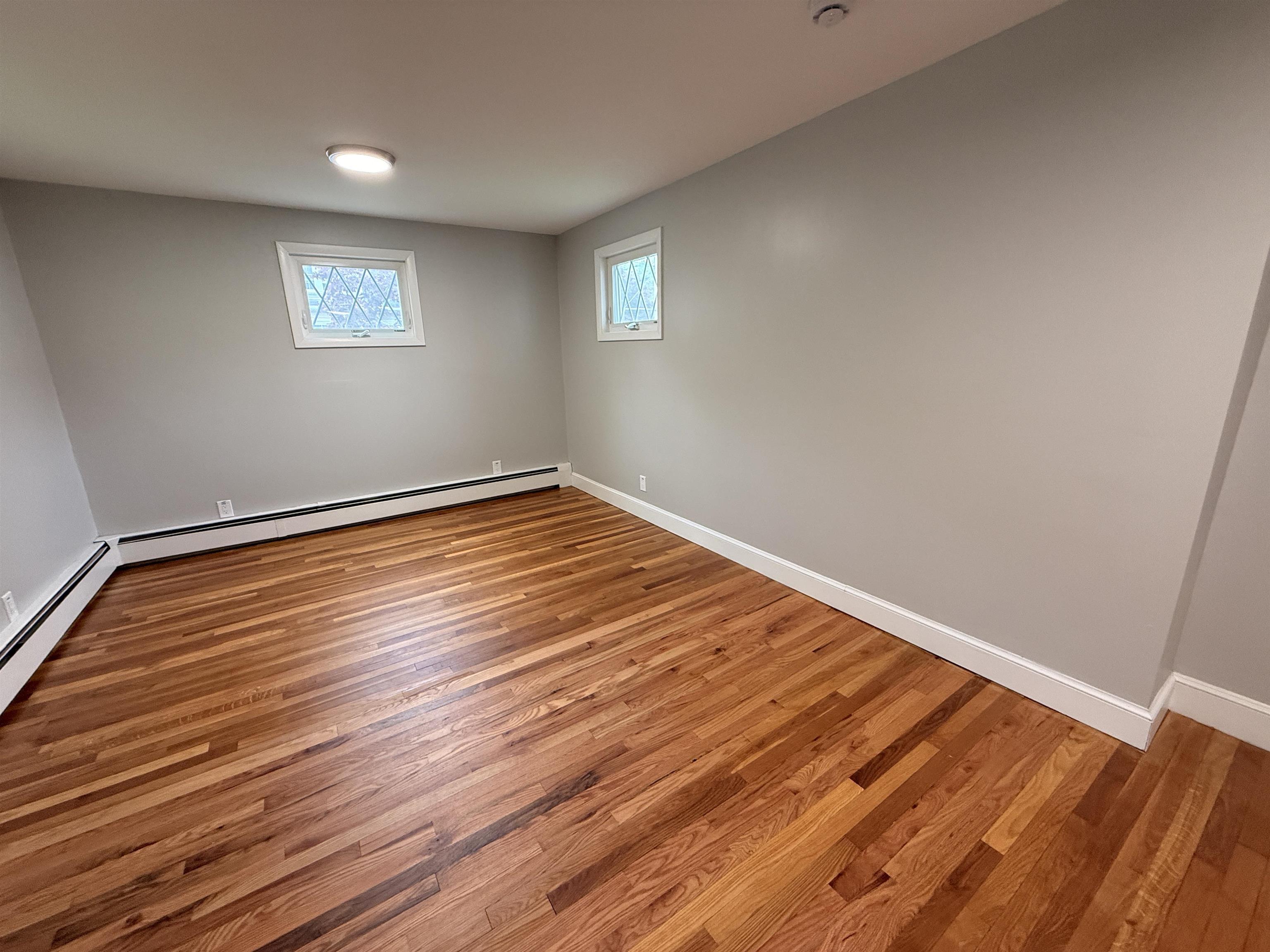 406 East High Street Manchester, NH 03104 - Photo 20 of 49