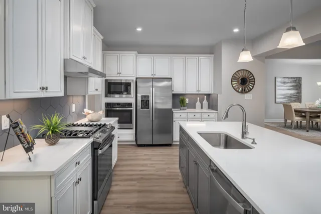 $469,990 | 1510 Wallace Way, Ranson, WV 25438