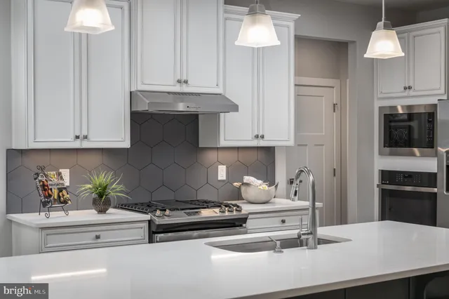 $469,990 | 1510 Wallace Way, Ranson, WV 25438