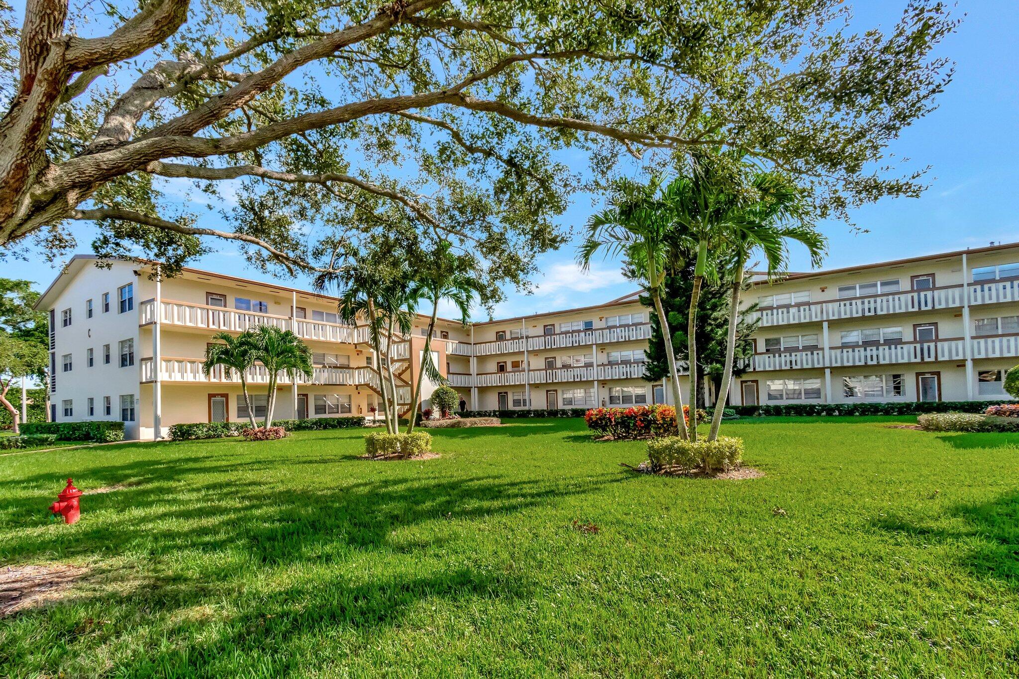 116 Mansfield C Boca Raton, FL 33434 - Photo 3 of 80 1-web-or-mls-DSC_3017