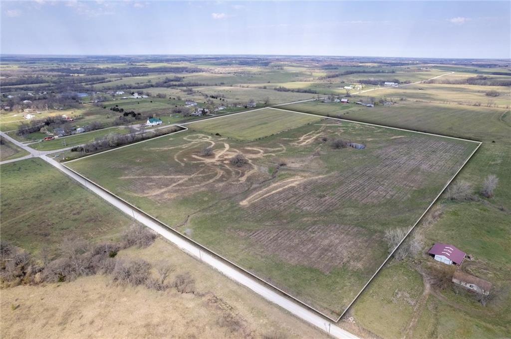 7 Northeast 770 Road Clinton, MO 64735 - Photo 13 of 18