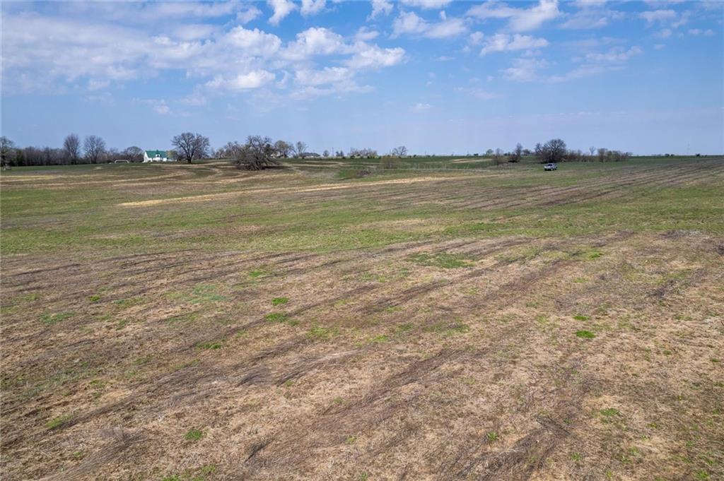 7 Northeast 770 Road Clinton, MO 64735 - Photo 3 of 18