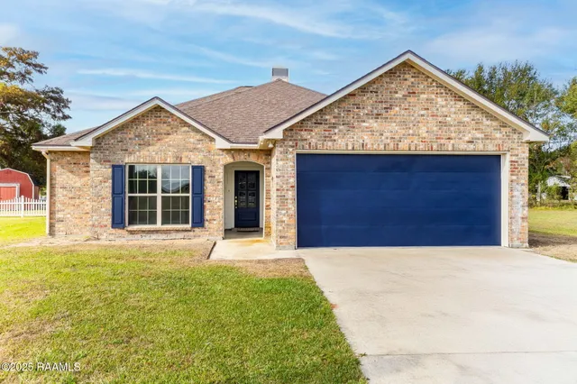 $202,000 | 1009 Gleaux Drive, Breaux Bridge, LA 70517