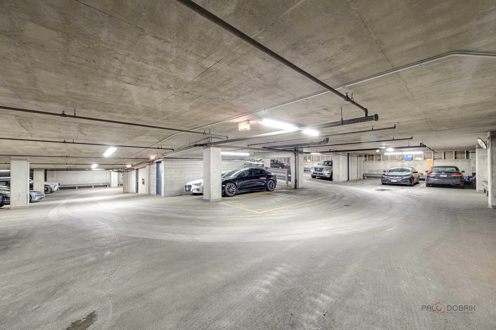 700 West Van Buren Street, Unit 1402 Chicago, IL 60607 - Photo 15 of 15 a view of parking area and car parked