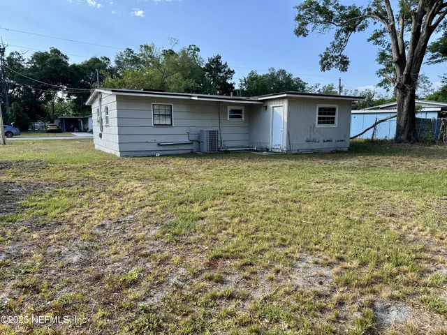 $236,000 | 353 Wildwood Lane, Orange Park, FL 32073