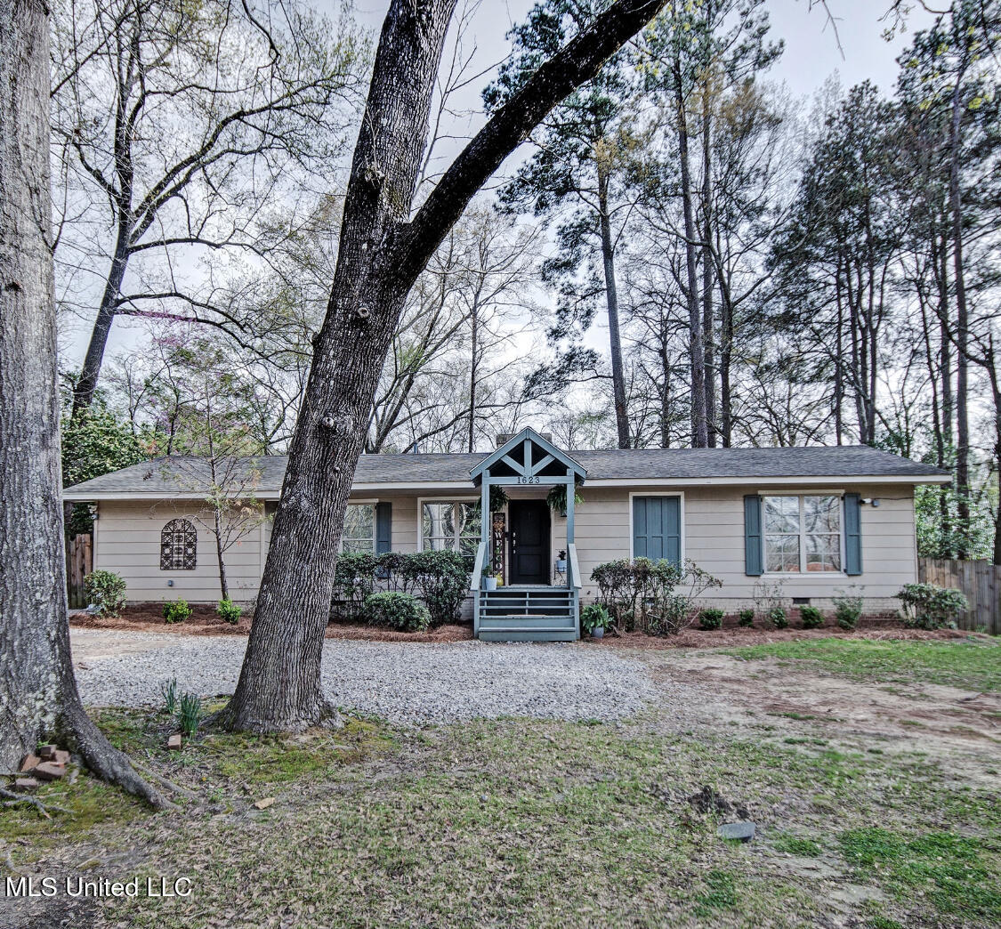 1623 Kent Avenue Jackson, MS 39211 - Photo 1 of 31 IMG_6420
