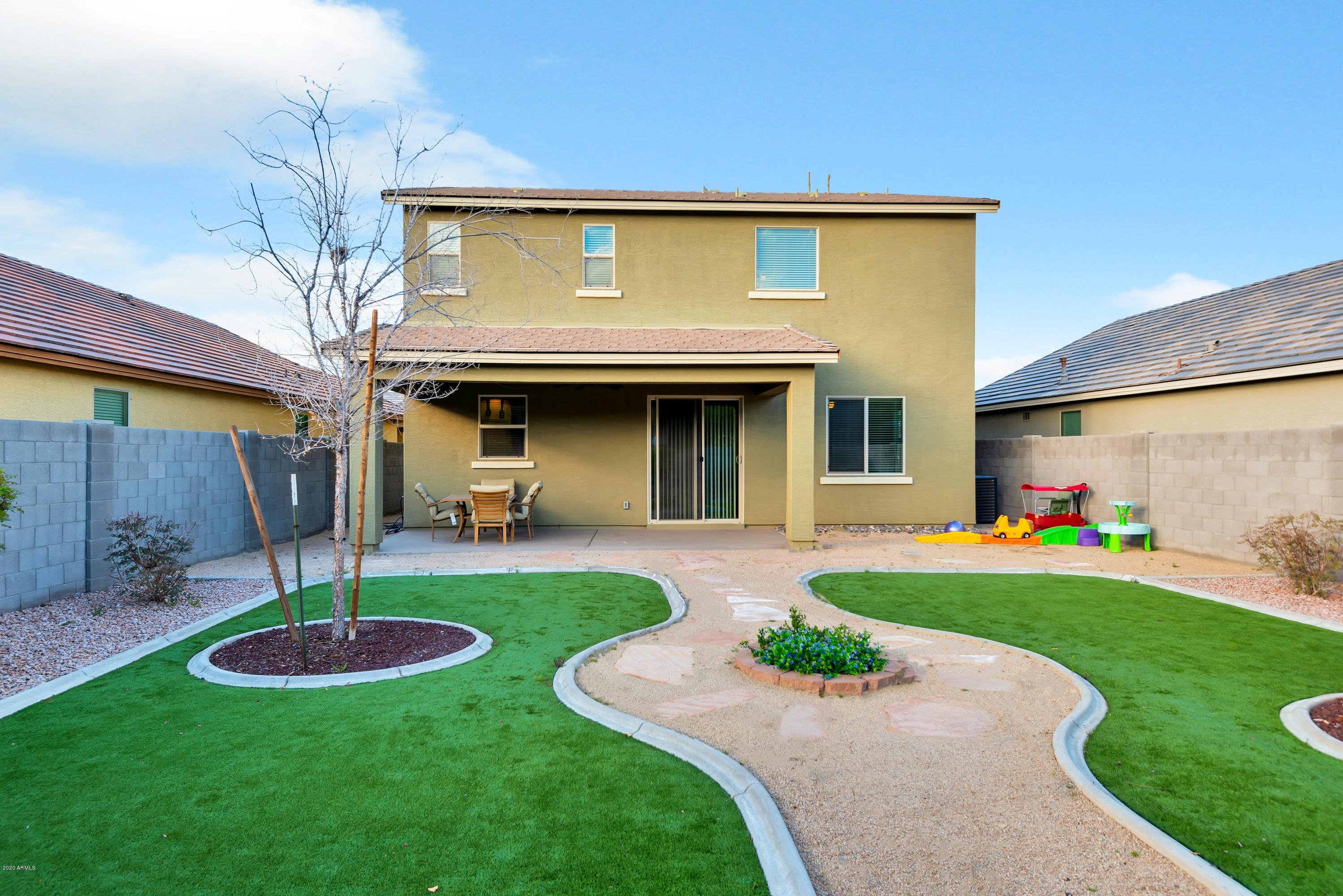2523 East Beverly Road Phoenix, AZ 85042 - Photo 4 of 35 backyard profile