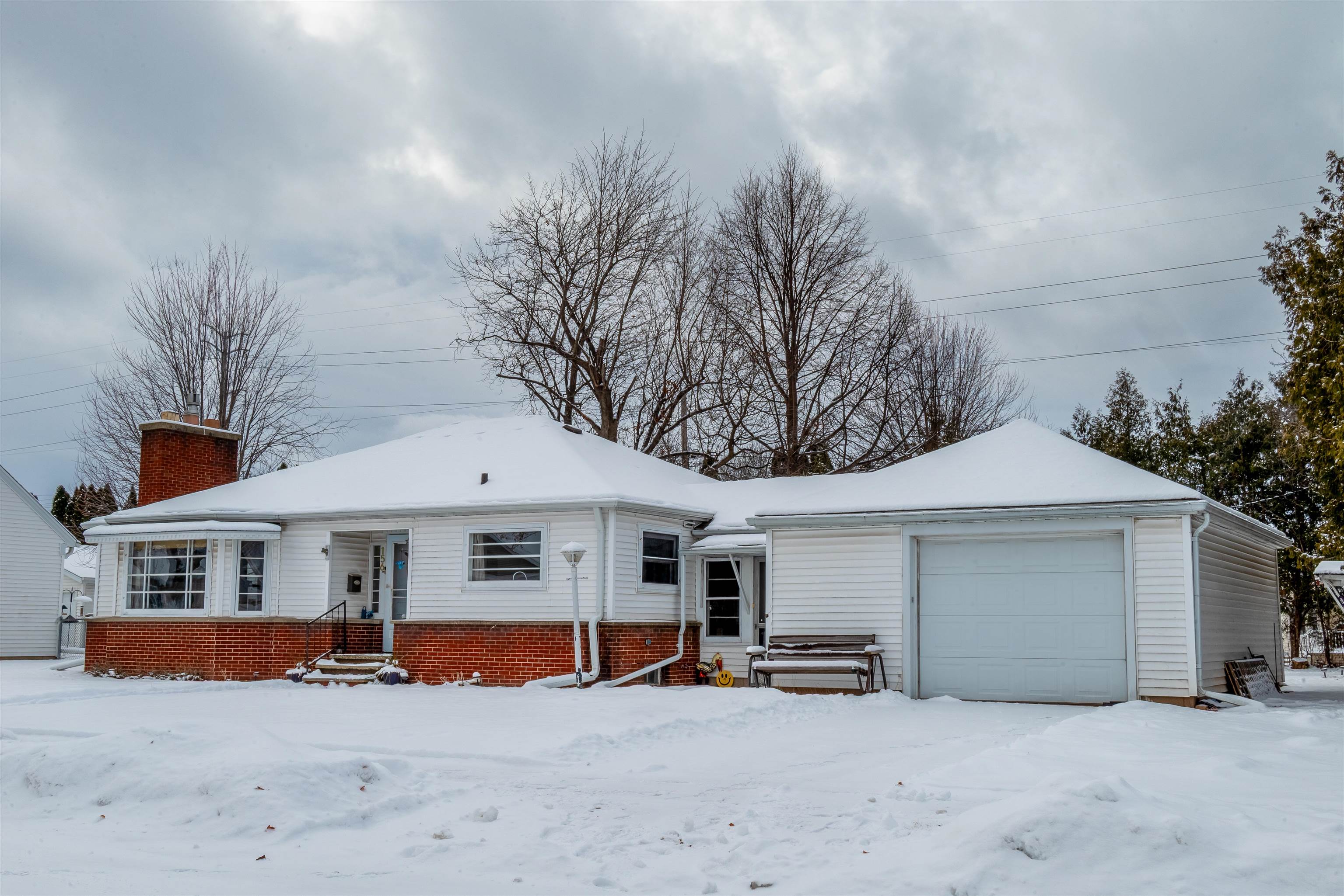 156 South James Street Kimberly, WI 54136 - Photo 1 of 1