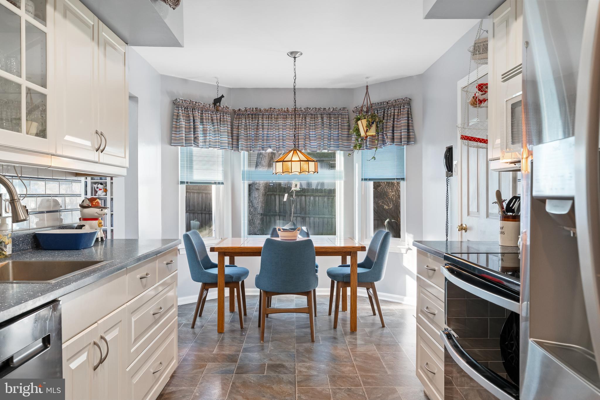 29 Tree Bark Lane Southampton, PA 18966 - Photo 36 of 50 a outdoor space with chairs and breakfast area