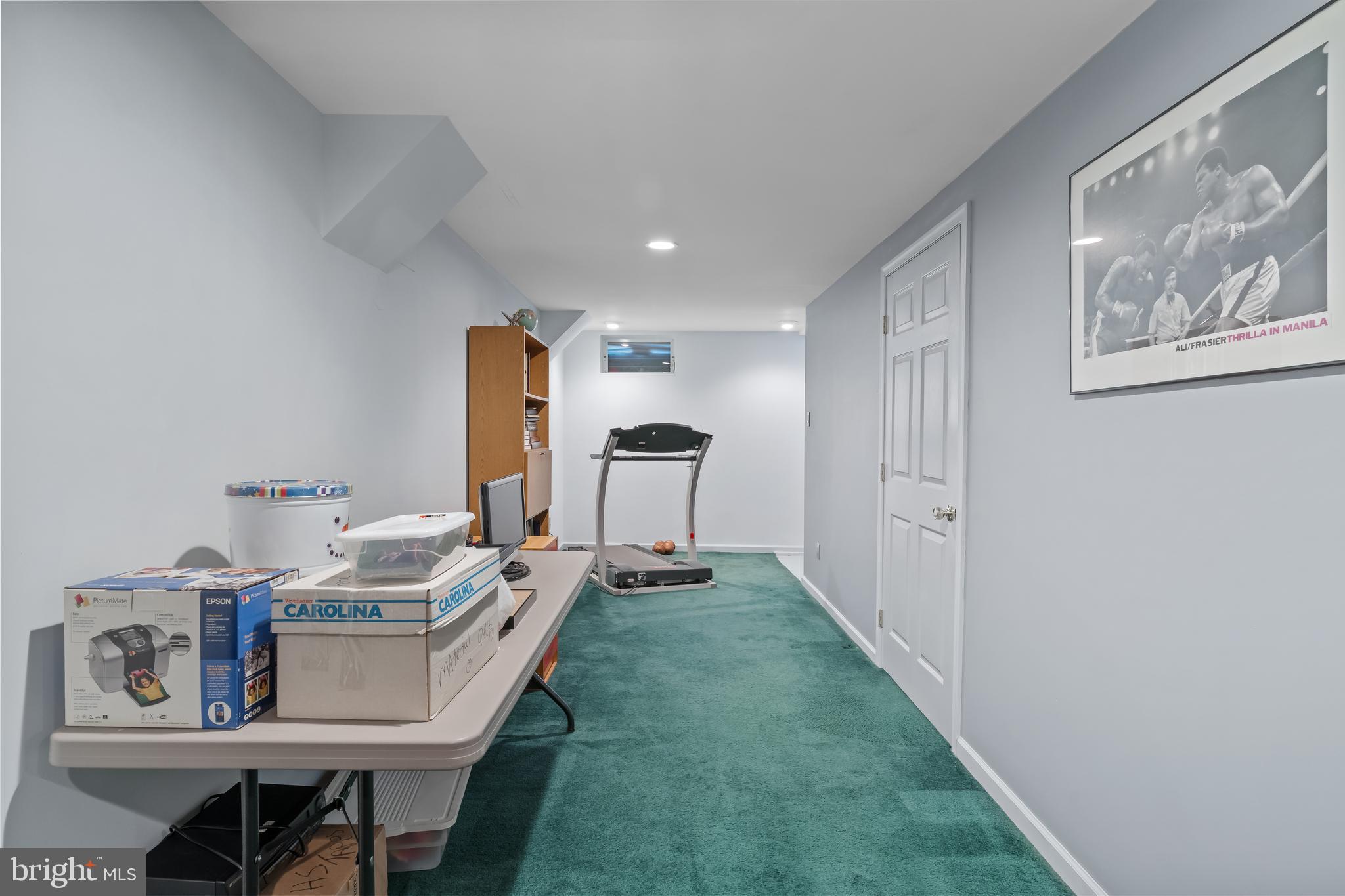 29 Tree Bark Lane Southampton, PA 18966 - Photo 44 of 50 a workspace with furniture and window