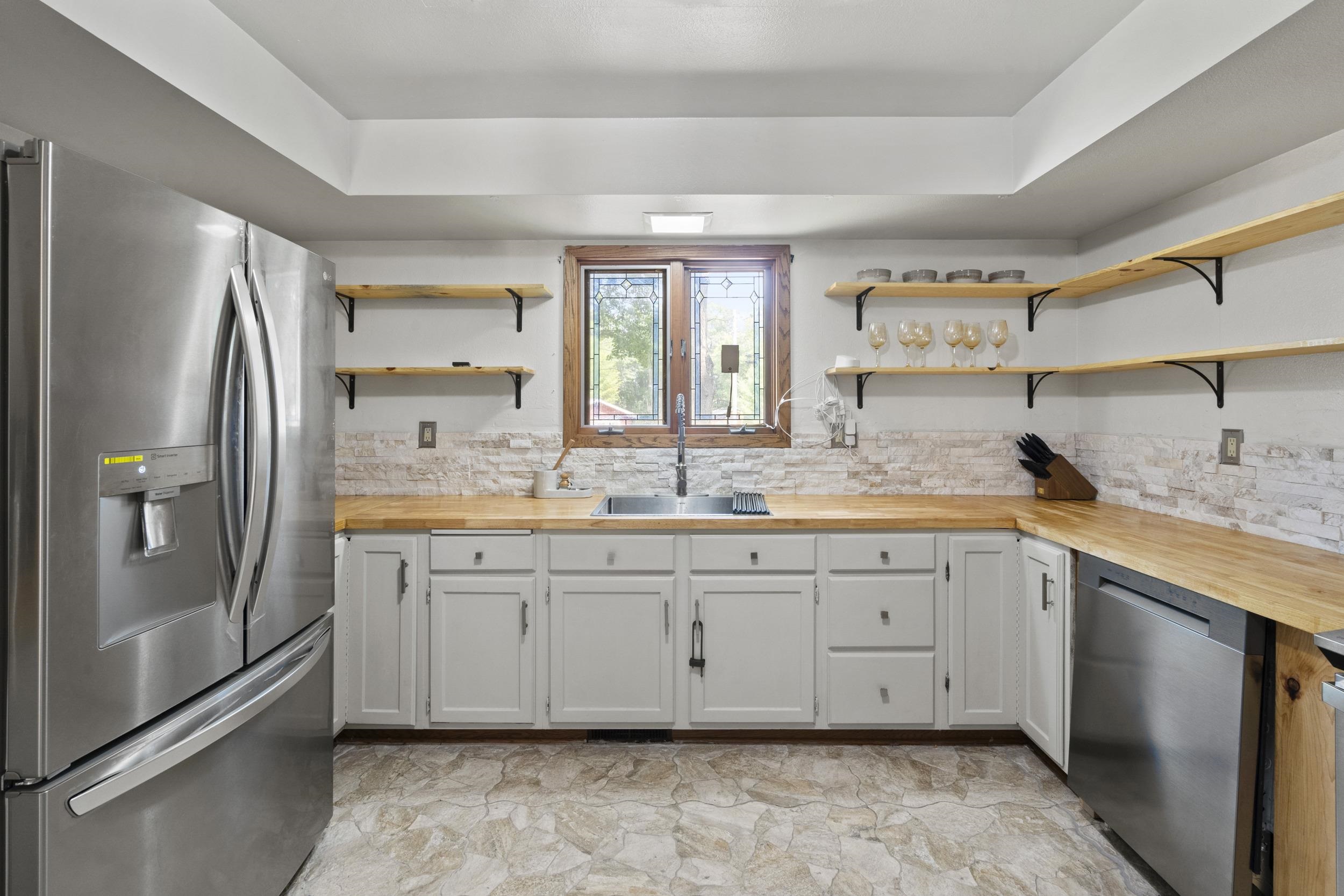 W4609 South Pearl Lake Road Redgranite, WI 54970 - Photo 4 of 28