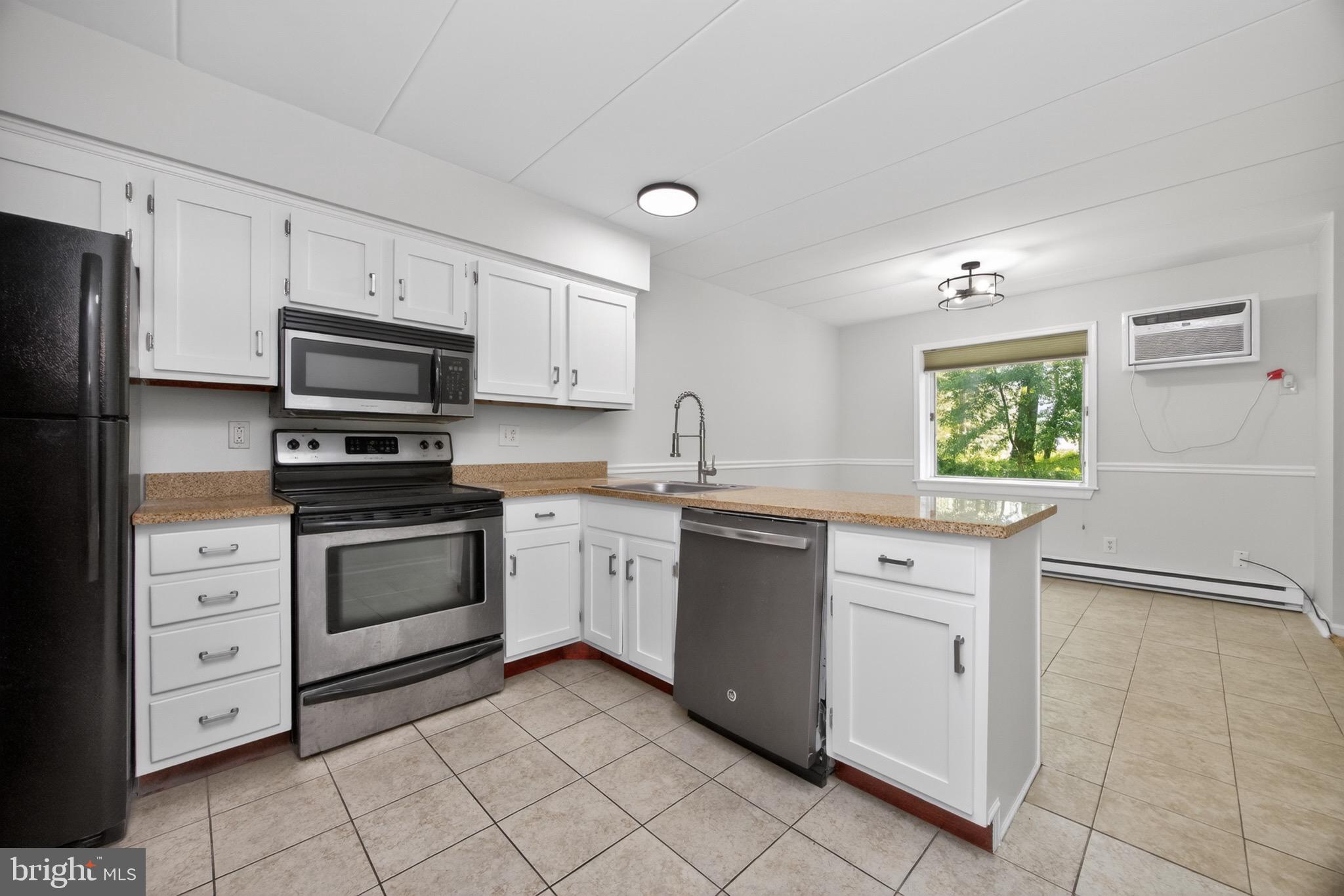 300 Campbell Circle, Unit F10 Downingtown, PA 19335 - Photo 8 of 31 Gallery Image 8