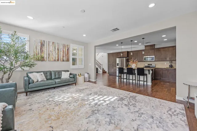 $695,000 | 732 Westmoor Circle, Oakley, CA 94561