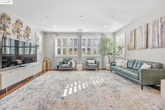 $695,000 | 732 Westmoor Circle, Oakley, CA 94561