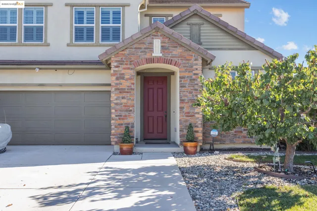 $695,000 | 732 Westmoor Circle, Oakley, CA 94561