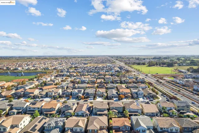 $695,000 | 732 Westmoor Circle, Oakley, CA 94561