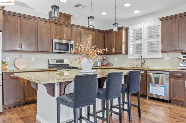 $695,000 | 732 Westmoor Circle, Oakley, CA 94561