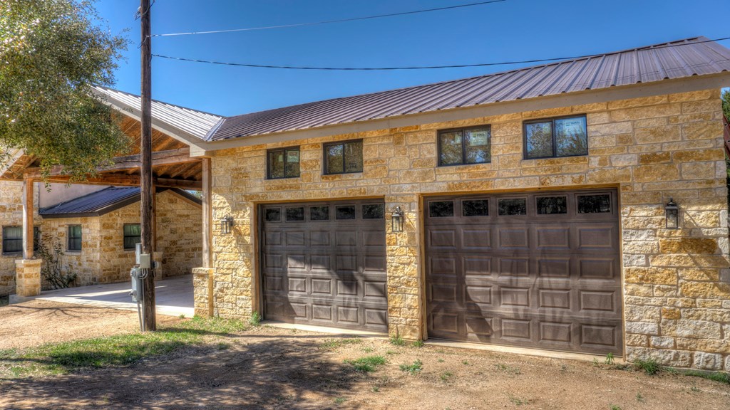 735 North Saddle Mountain Road Rio Frio, TX 78879 - Photo 13 of 61