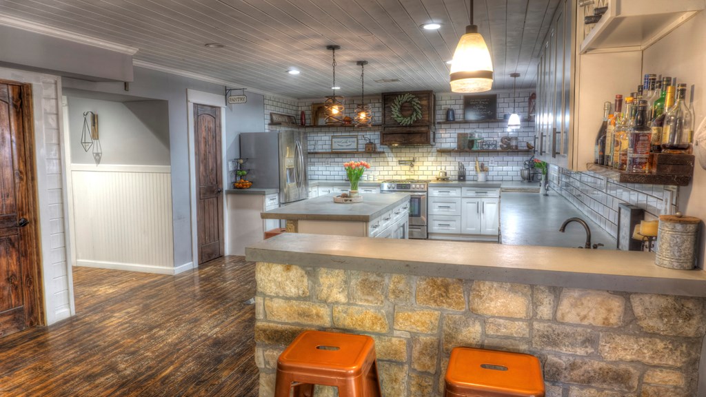 735 North Saddle Mountain Road Rio Frio, TX 78879 - Photo 21 of 61