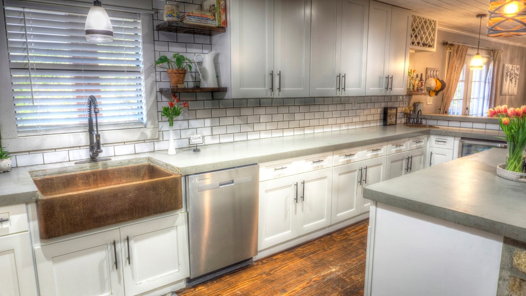 735 North Saddle Mountain Road Rio Frio, TX 78879 - Photo 23 of 61