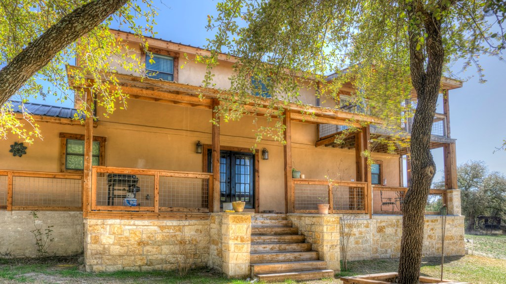 735 North Saddle Mountain Road Rio Frio, TX 78879 - Photo 4 of 61