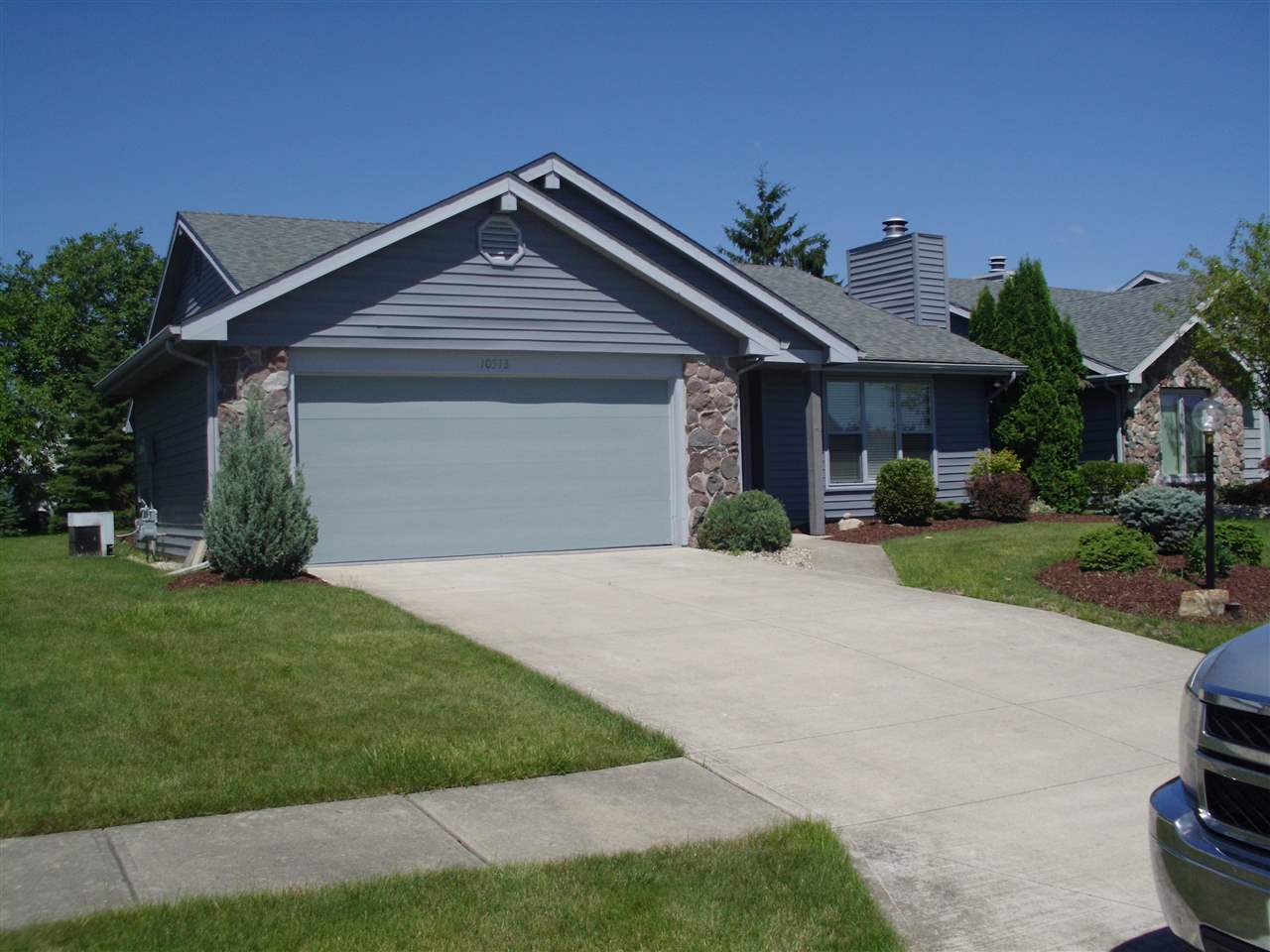 10513 Bay Bridge Road Fort Wayne, IN 46845 - Photo 3 of 33 Gallery Image 3