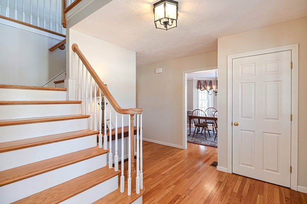 83 Juniper Road Holliston, MA 01746 - Photo 12 of 41 Gallery Image 12