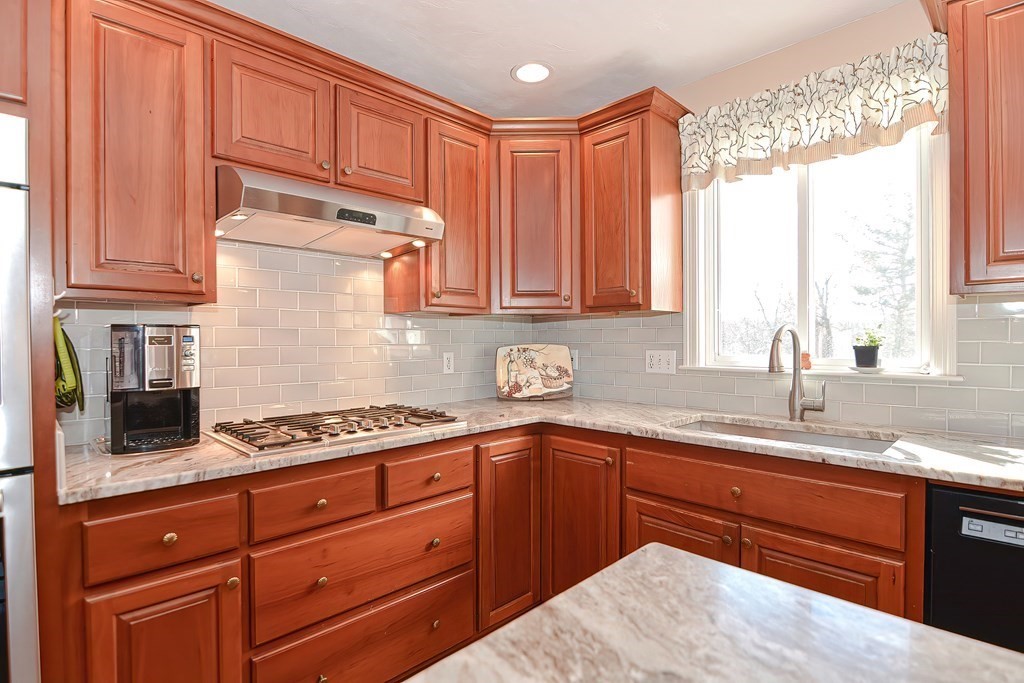 83 Juniper Road Holliston, MA 01746 - Photo 14 of 41 Gallery Image 14