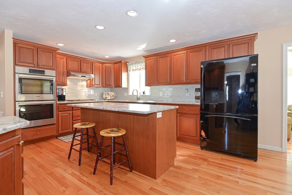 83 Juniper Road Holliston, MA 01746 - Photo 16 of 41 Gallery Image 16