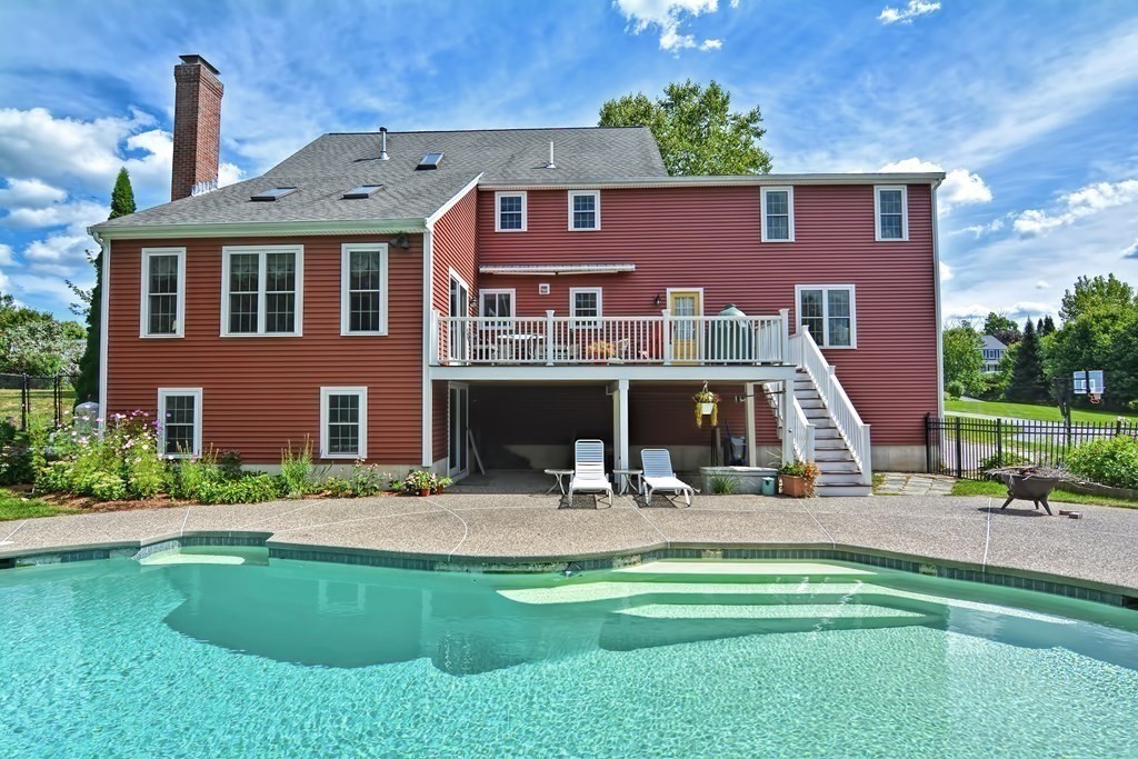 83 Juniper Road Holliston, MA 01746 - Photo 2 of 41 Gallery Image 2