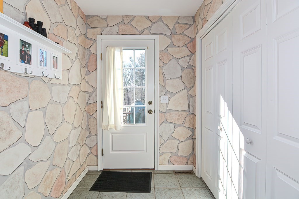 83 Juniper Road Holliston, MA 01746 - Photo 27 of 41 Gallery Image 27