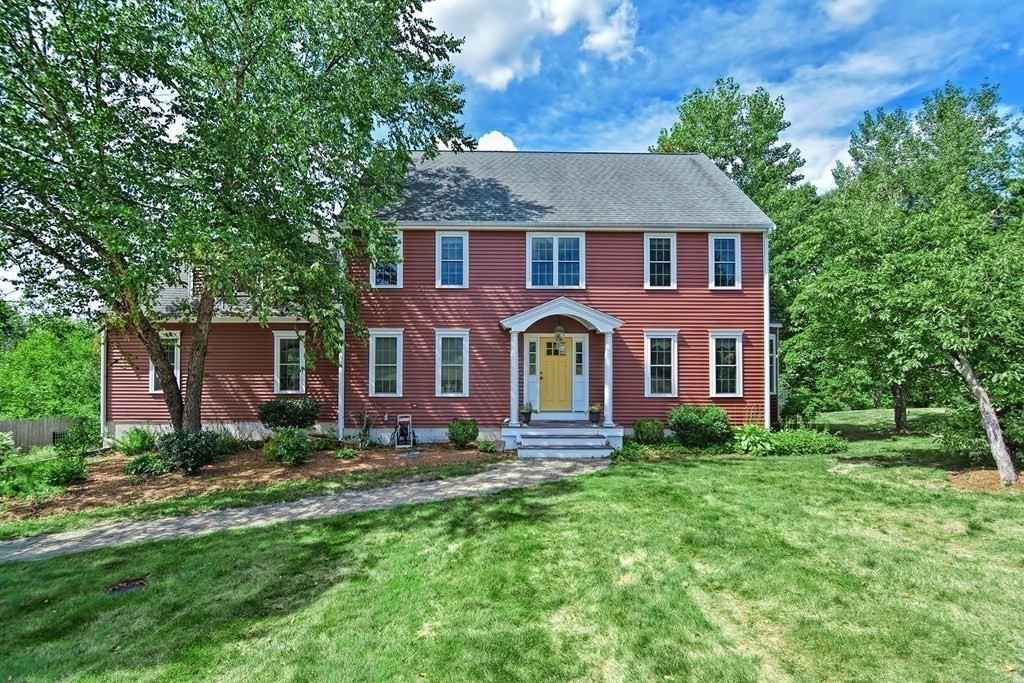 83 Juniper Road Holliston, MA 01746 - Photo 4 of 41 Gallery Image 4