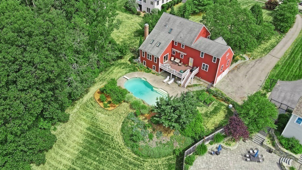 83 Juniper Road Holliston, MA 01746 - Photo 5 of 41 Gallery Image 5