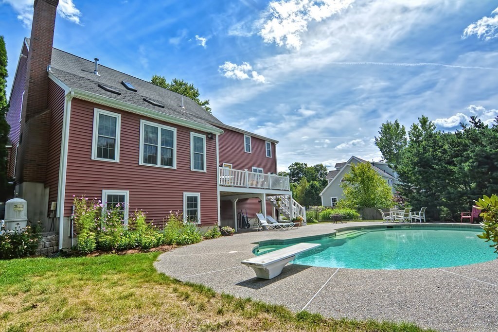 83 Juniper Road Holliston, MA 01746 - Photo 7 of 41 Gallery Image 7