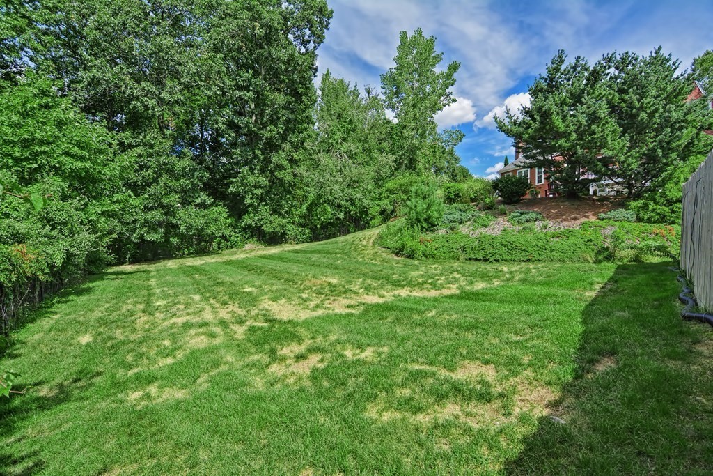 83 Juniper Road Holliston, MA 01746 - Photo 9 of 41 Gallery Image 9