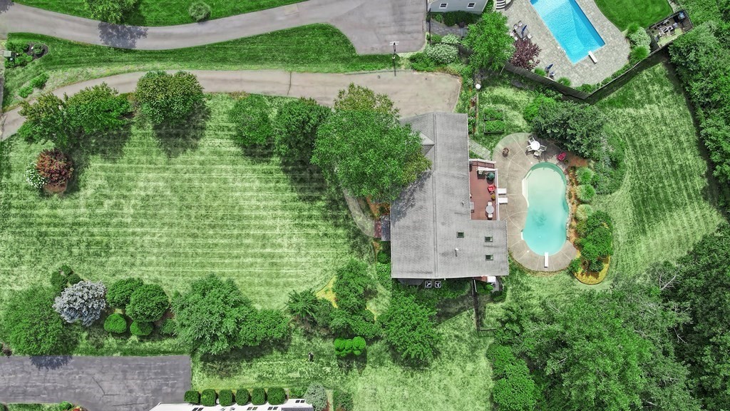 83 Juniper Road Holliston, MA 01746 - Photo 10 of 41 Gallery Image 10