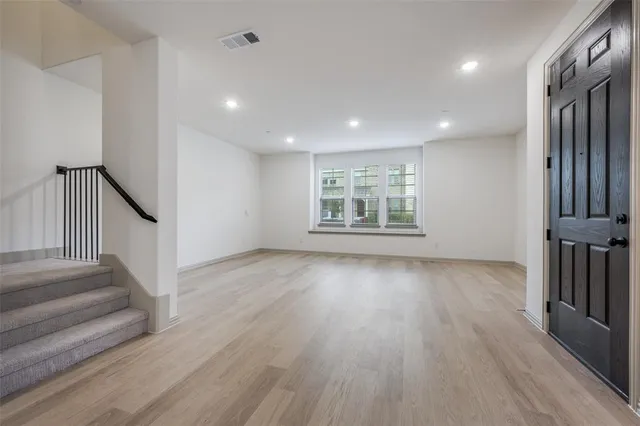 $3,300 | 512 Parkside Drive, Argyle, TX 76226