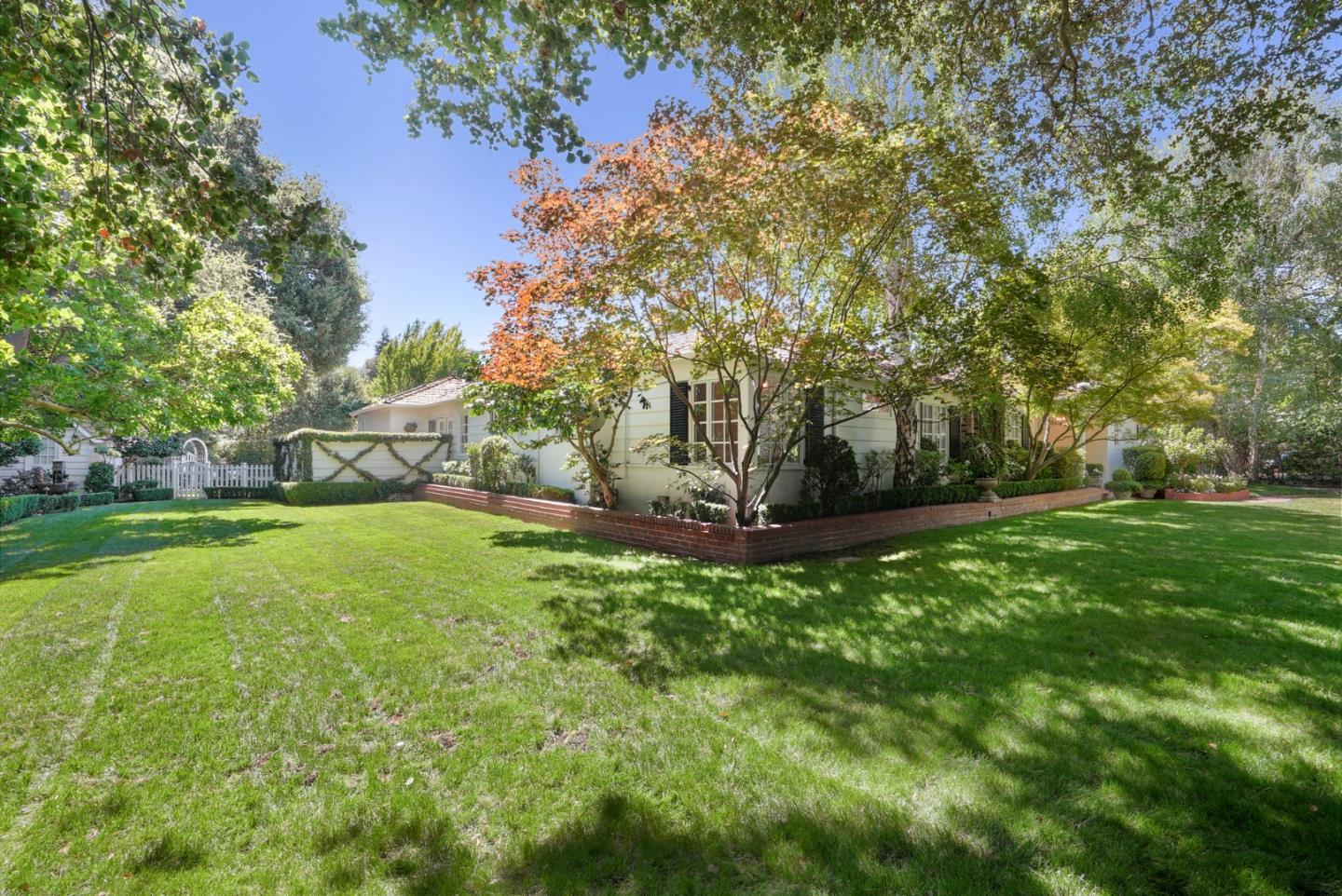 76 Catalpa Drive Atherton, CA 94027 - Photo 45 of 52 a view of a field with sitting area