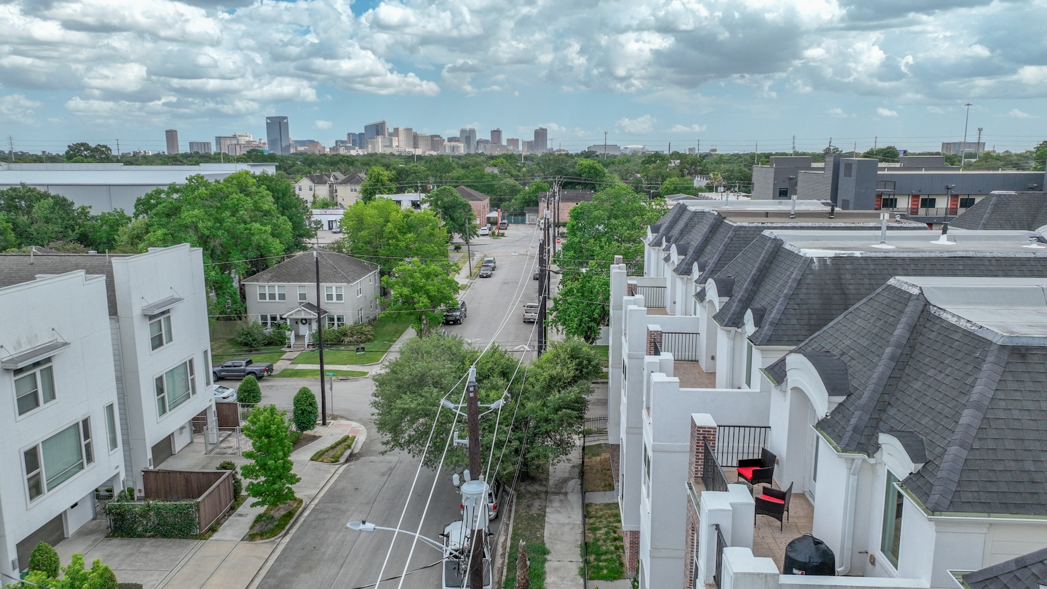 4114 Driscoll Street Houston, TX 77098 - Photo 40 of 50 a view of a city